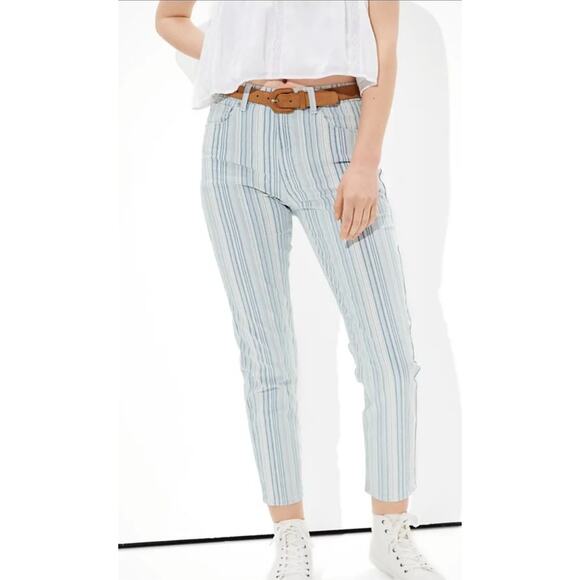 American Eagle AE High Waisted Stretch Mom Jeans Striped Blue White Size 0 Reg - Picture 1 of 16